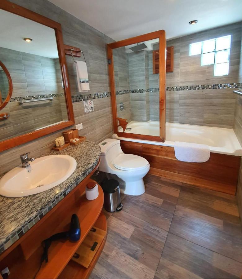 Casa Ocean Pier Bed and Breakfast Puerto Ayora  Εξωτερικό φωτογραφία