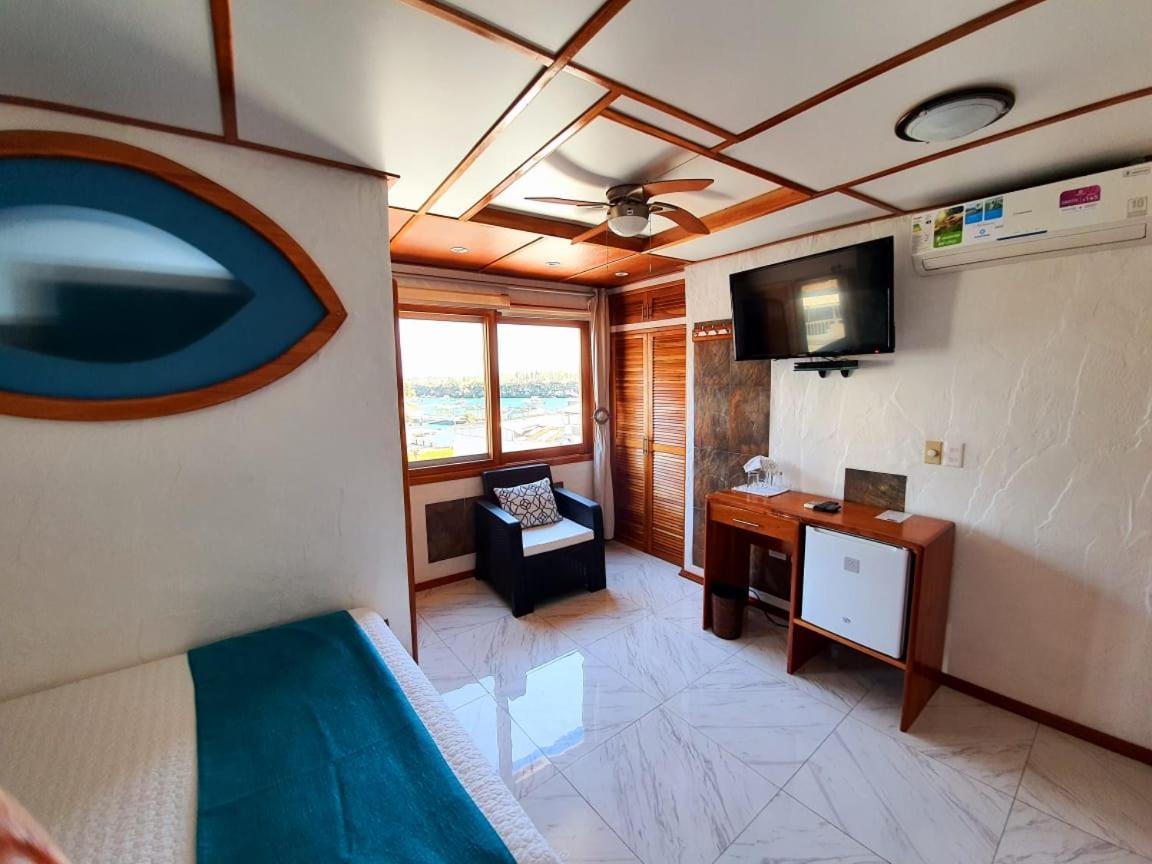 Casa Ocean Pier Bed and Breakfast Puerto Ayora  Εξωτερικό φωτογραφία