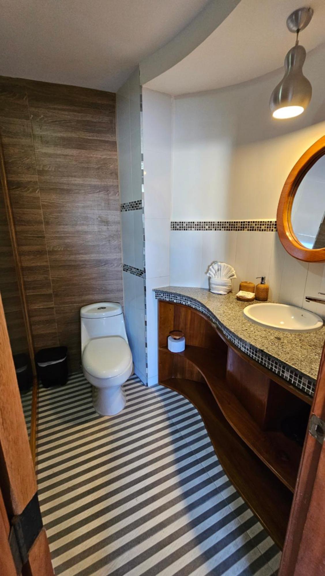 Casa Ocean Pier Bed and Breakfast Puerto Ayora  Εξωτερικό φωτογραφία