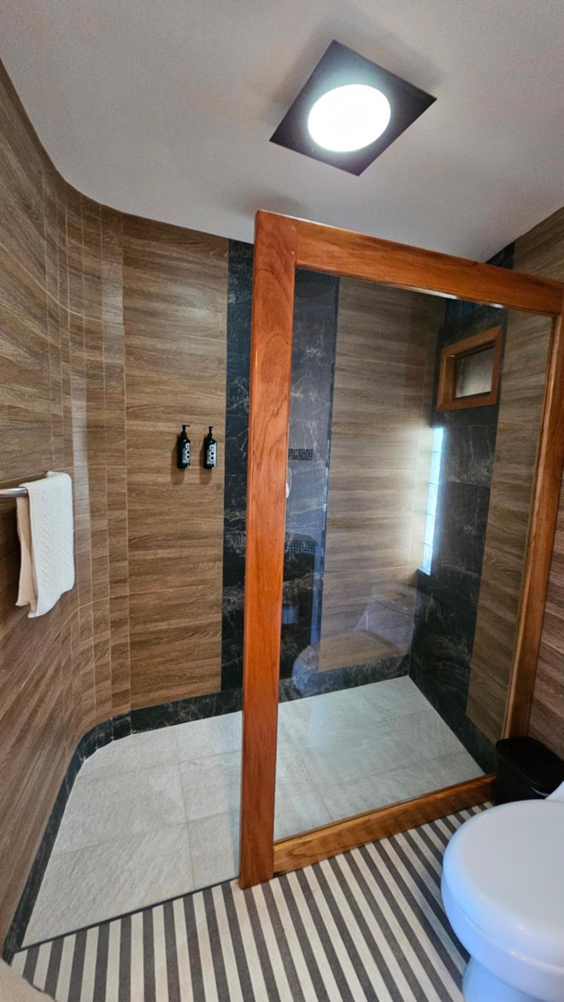 Casa Ocean Pier Bed and Breakfast Puerto Ayora  Εξωτερικό φωτογραφία